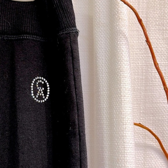 Women’s Christine Alexander Bling Rhinestone Black Cropped Capri Sweatpants Sz S - Picture 3 of 6